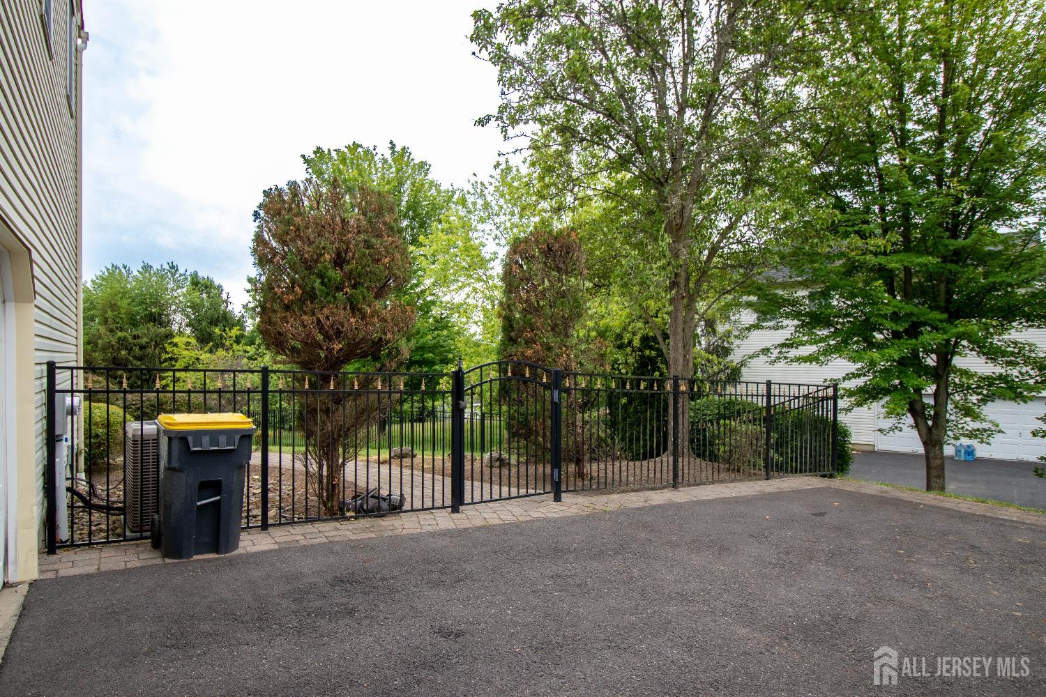 1 Saddle Court, Monroe Township, New Jersey image 32