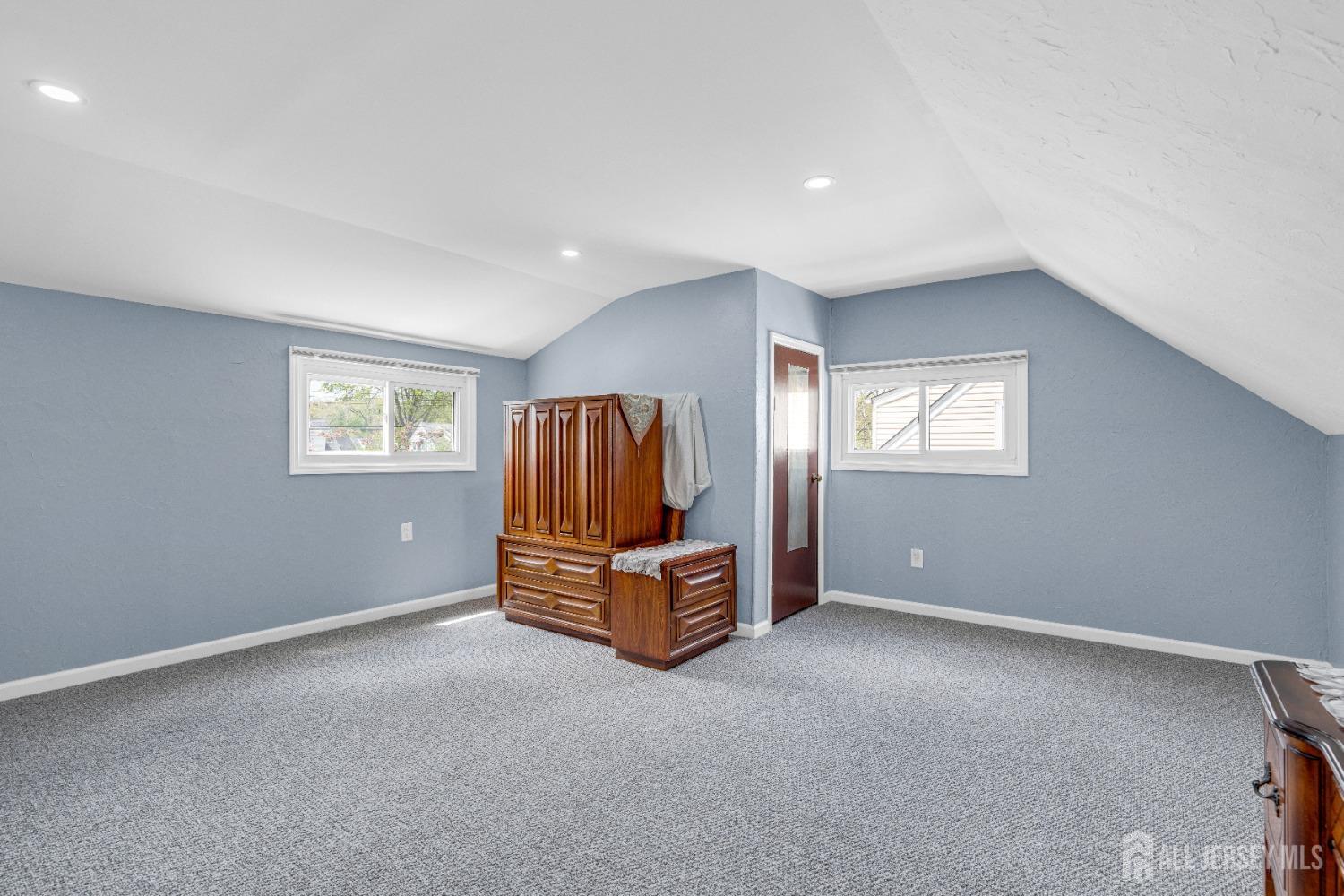 282 Sunset Avenue, Old Bridge, New Jersey image 22