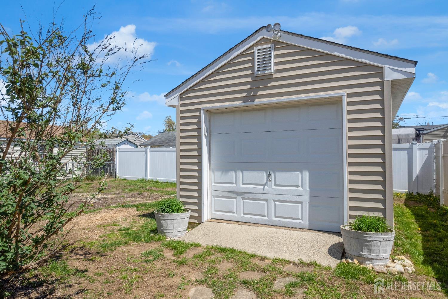 282 Sunset Avenue, Old Bridge, New Jersey image 38