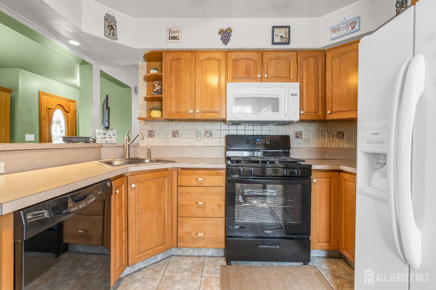 282 Sunset Avenue, Old Bridge, New Jersey image 11