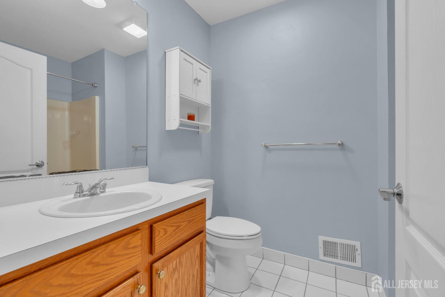 9 Lucia Court, Aberdeen, New Jersey image 18
