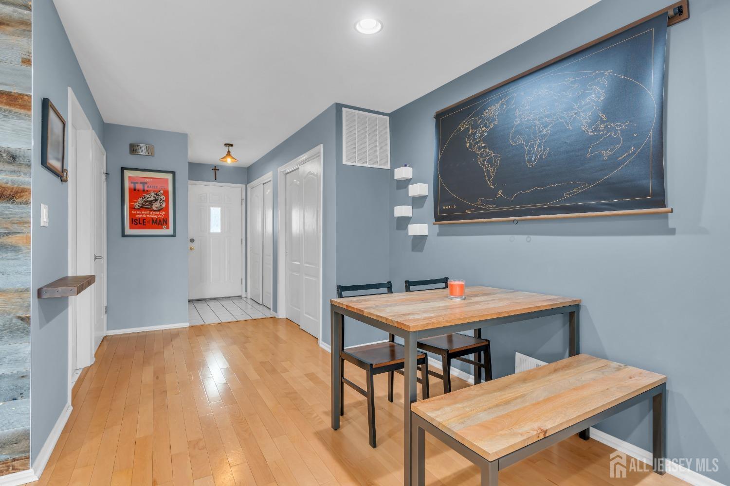 9 Lucia Court, Aberdeen, New Jersey image 4