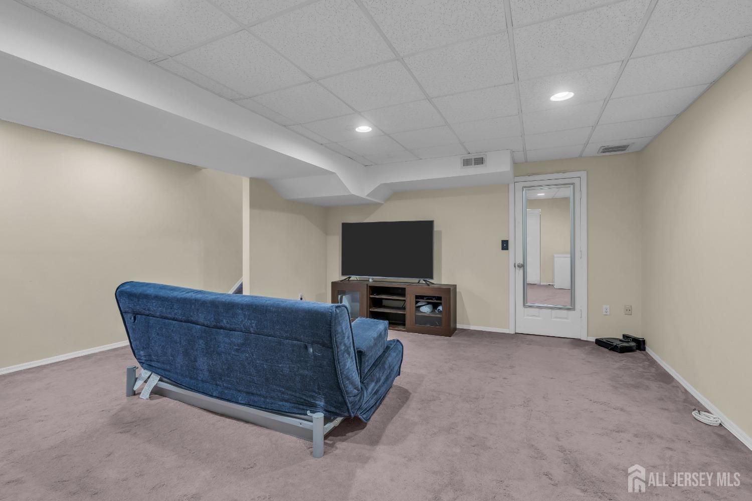 9 Lucia Court, Aberdeen, New Jersey image 19