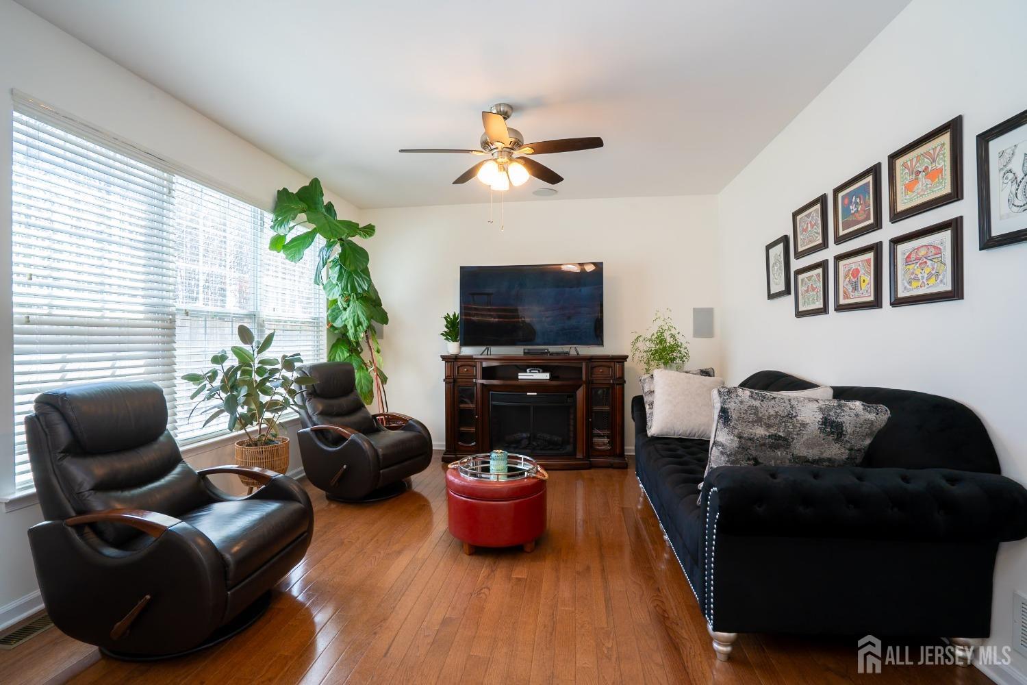 460 Morning Glory Drive, Monroe Township, New Jersey image 6
