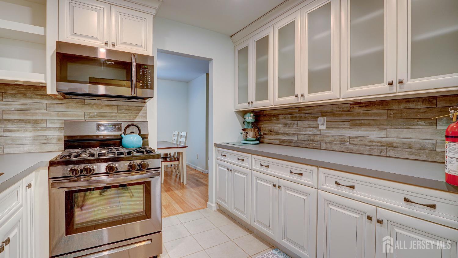 2413 Old Stone Mill Drive, East Windsor, New Jersey image 8