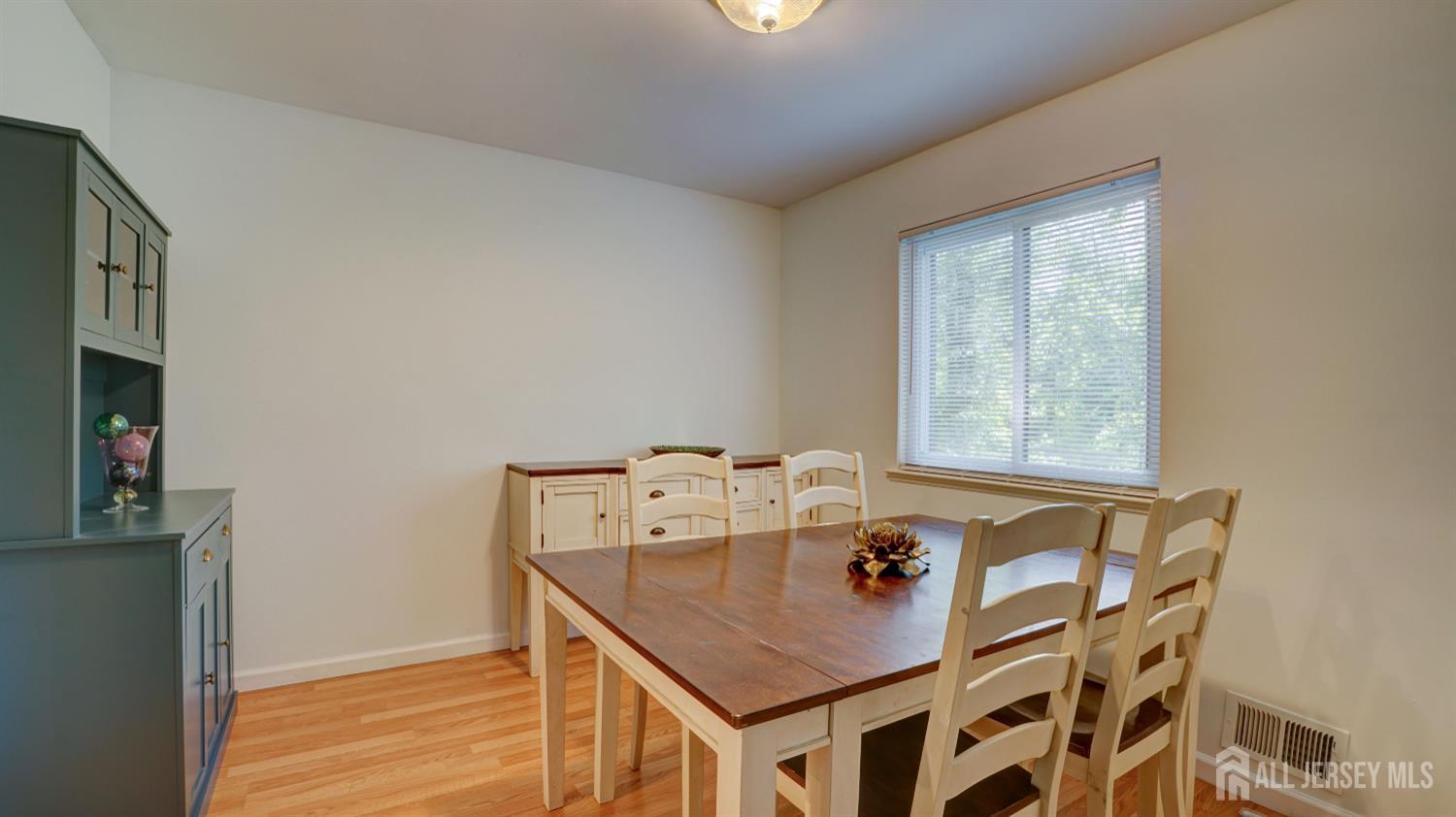 2413 Old Stone Mill Drive, East Windsor, New Jersey image 12