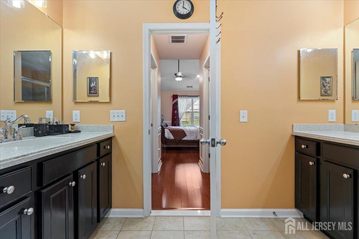 2420 Canterbury Lane, North Brunswick, New Jersey image 28