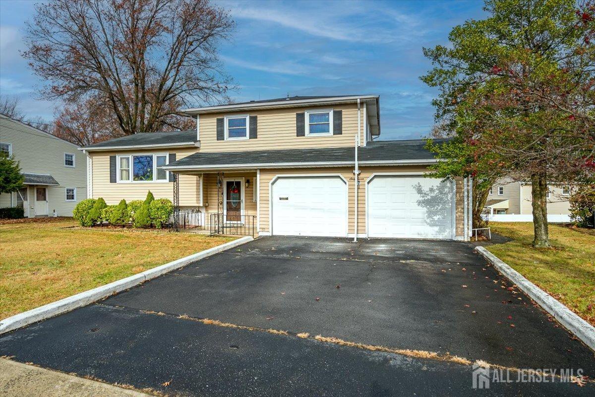 67 Highland Terrace, Fords, New Jersey image 1