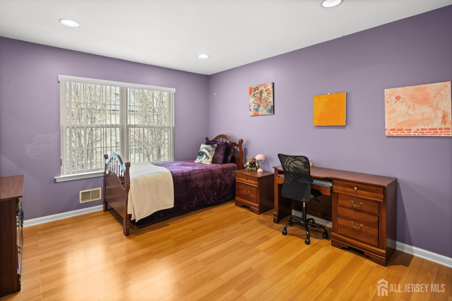 11 Winding Brook Way, Edison, New Jersey image 28