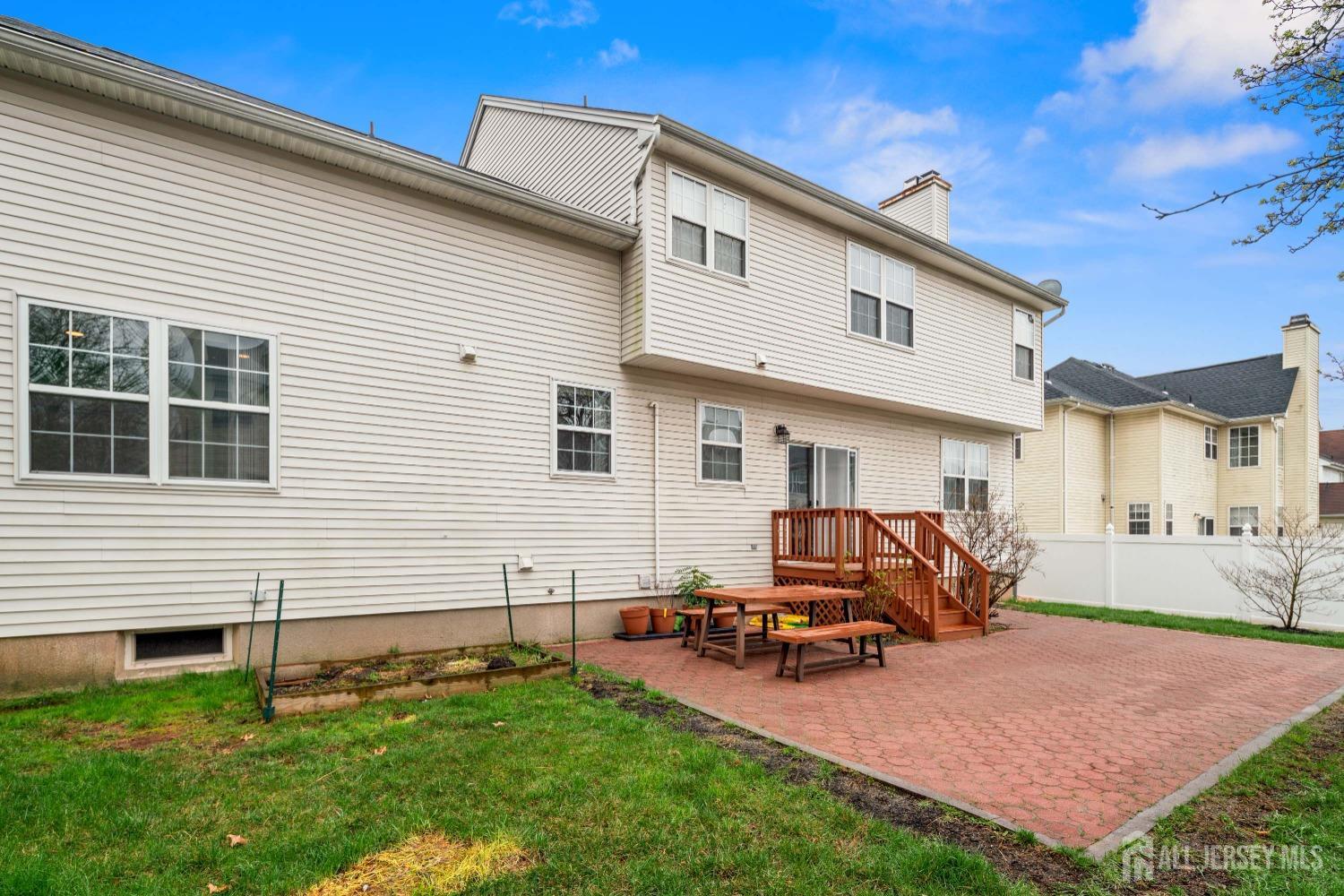 11 Winding Brook Way, Edison, New Jersey image 37
