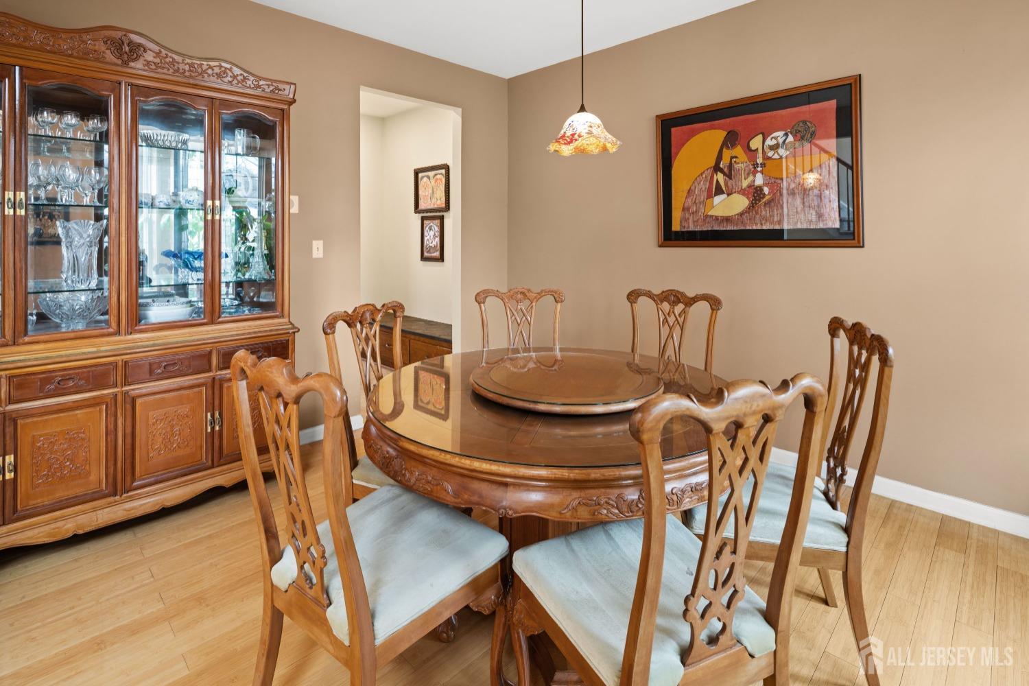 11 Winding Brook Way, Edison, New Jersey image 7