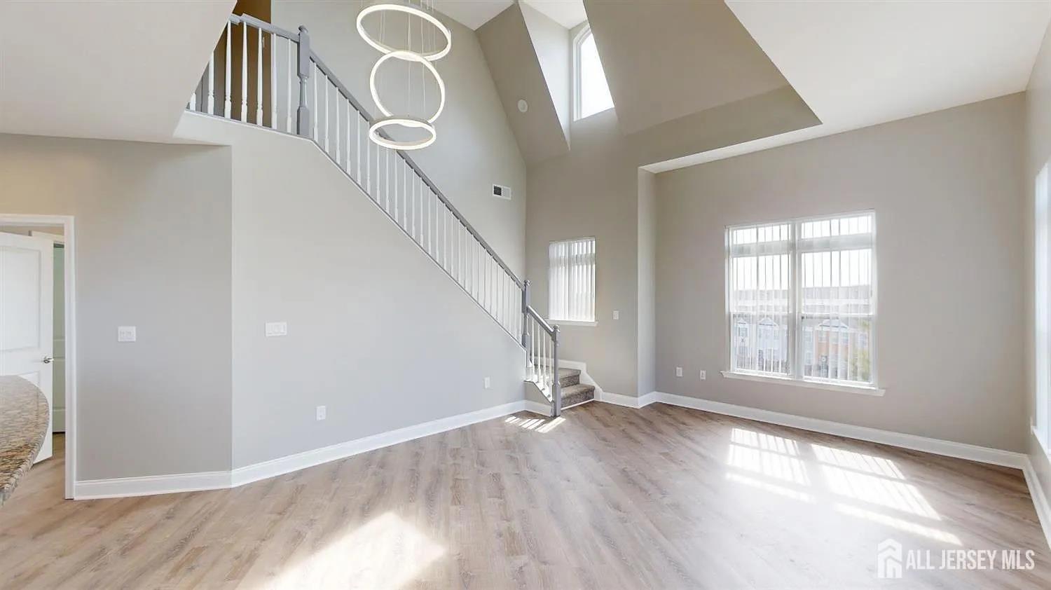 Parlin, New Jersey 08859, United States, 2 Bedrooms Bedrooms, ,2 BathroomsBathrooms,Residential,Active,134614