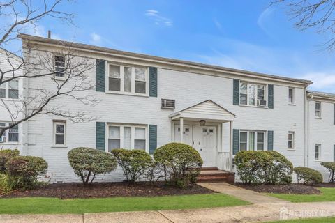 Condo For Sale - 29-B Garfield Park<br/> Edison, NJ 08837