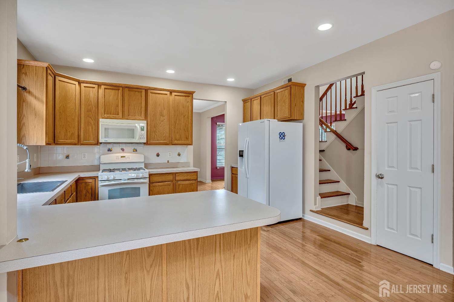 27 Rue Chagall, Franklin, New Jersey image 19