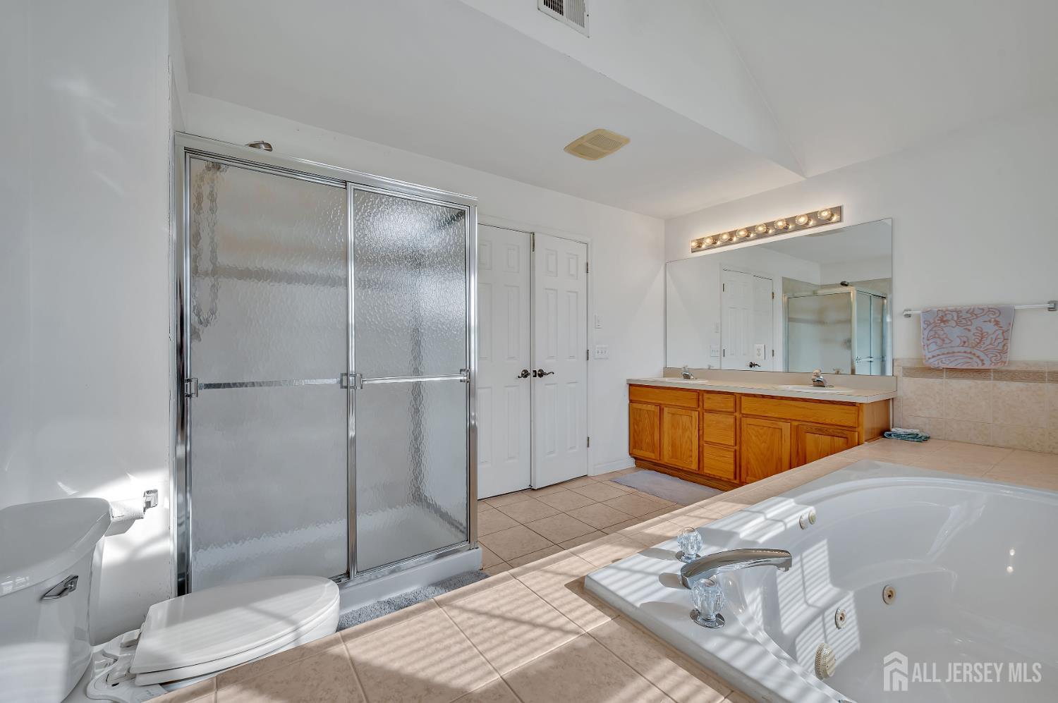 27 Rue Chagall, Franklin, New Jersey image 46