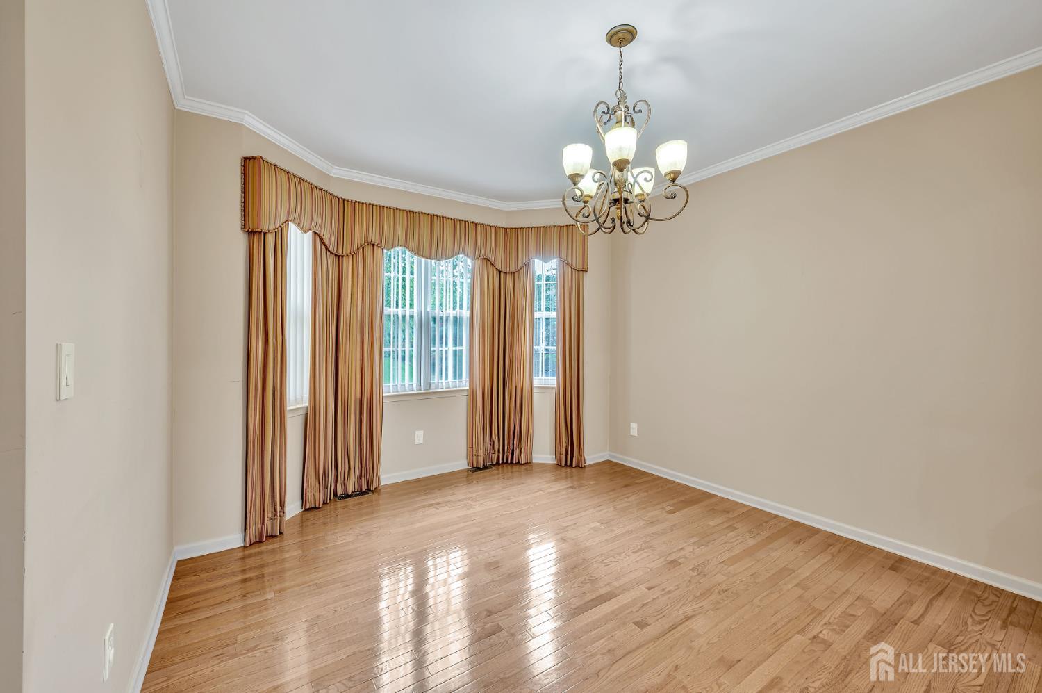 27 Rue Chagall, Franklin, New Jersey image 16