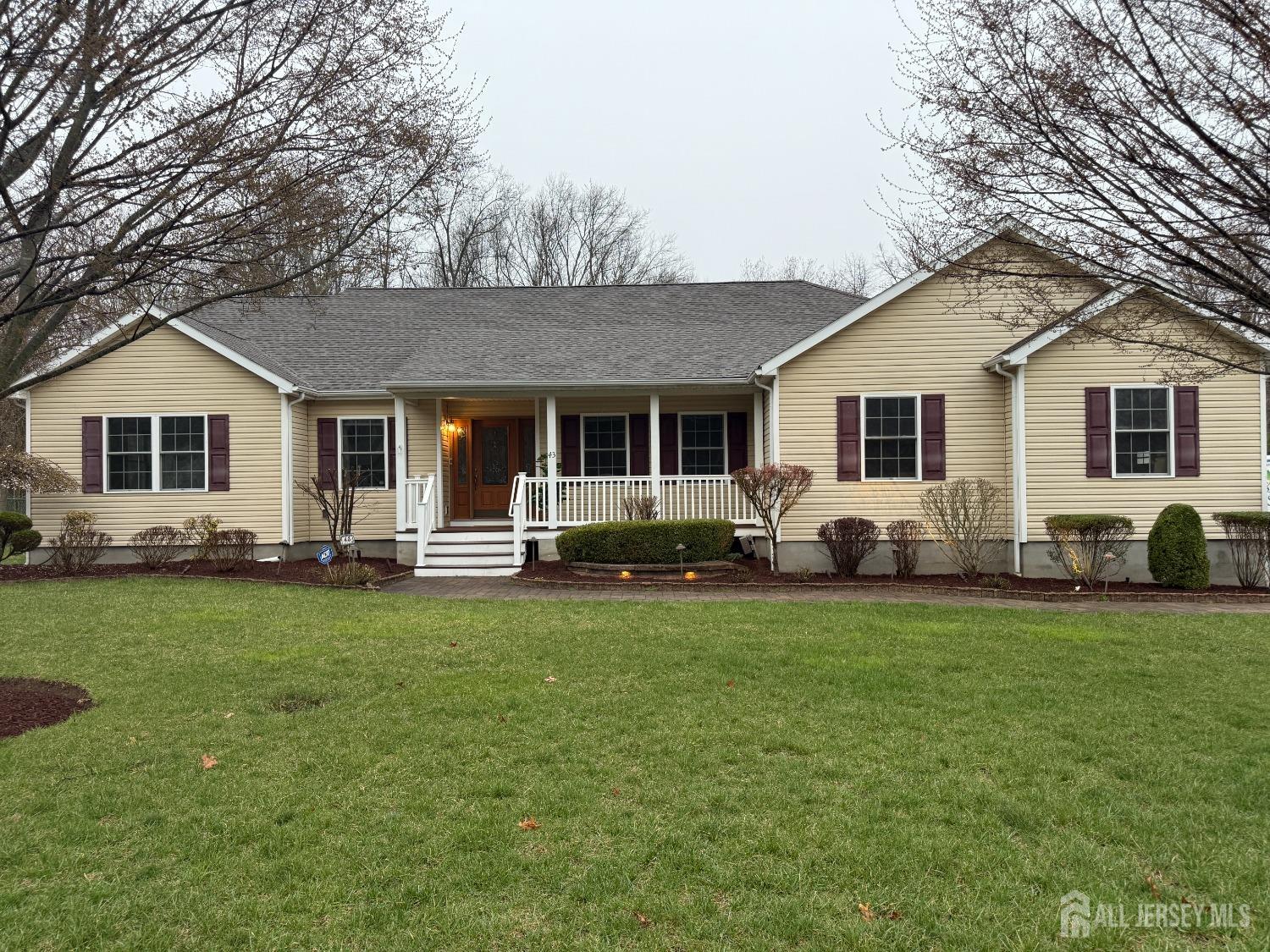 43 Lake Avenue, Helmetta, New Jersey image 1