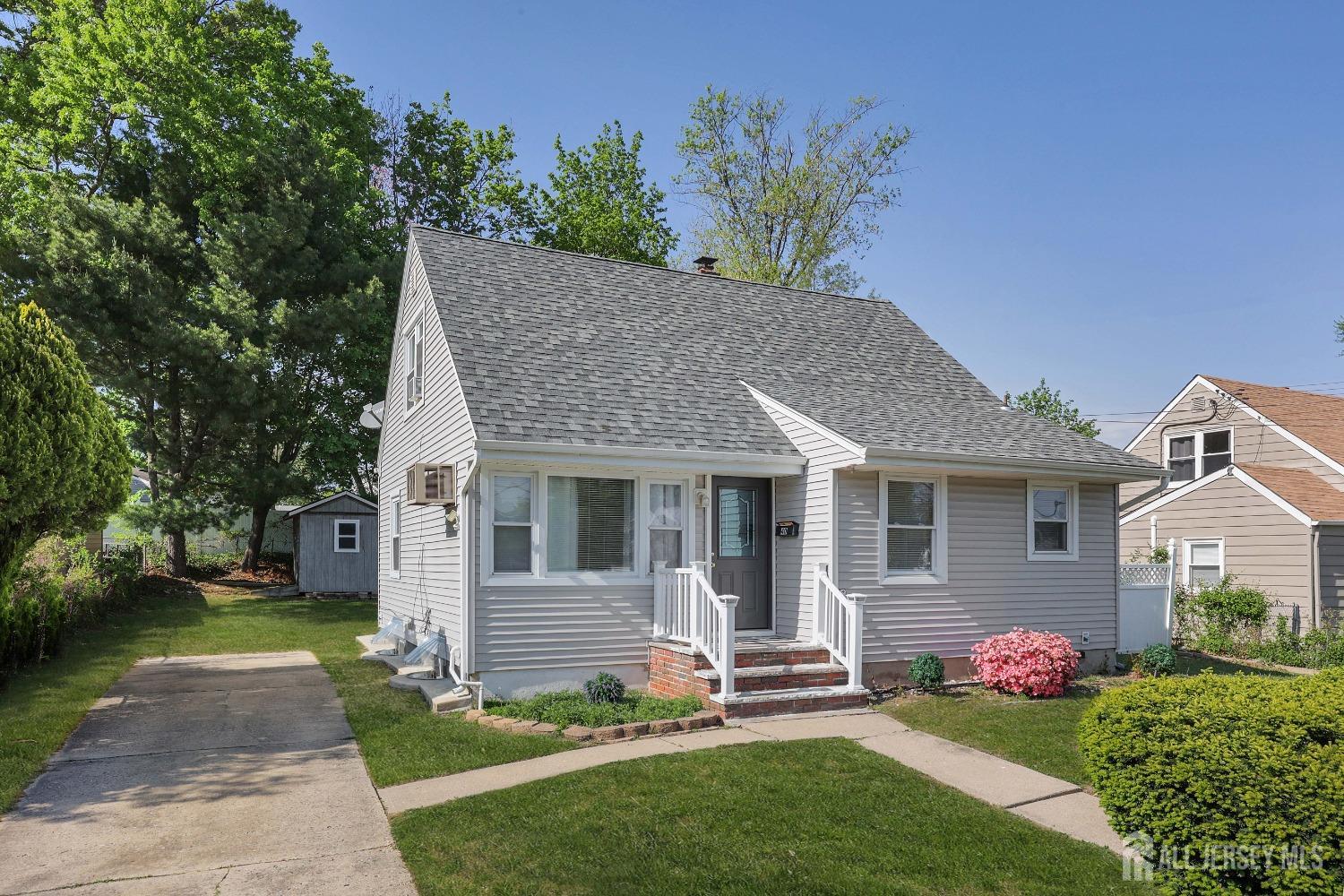 40 Old Stage Road, East Brunswick, New Jersey image 2