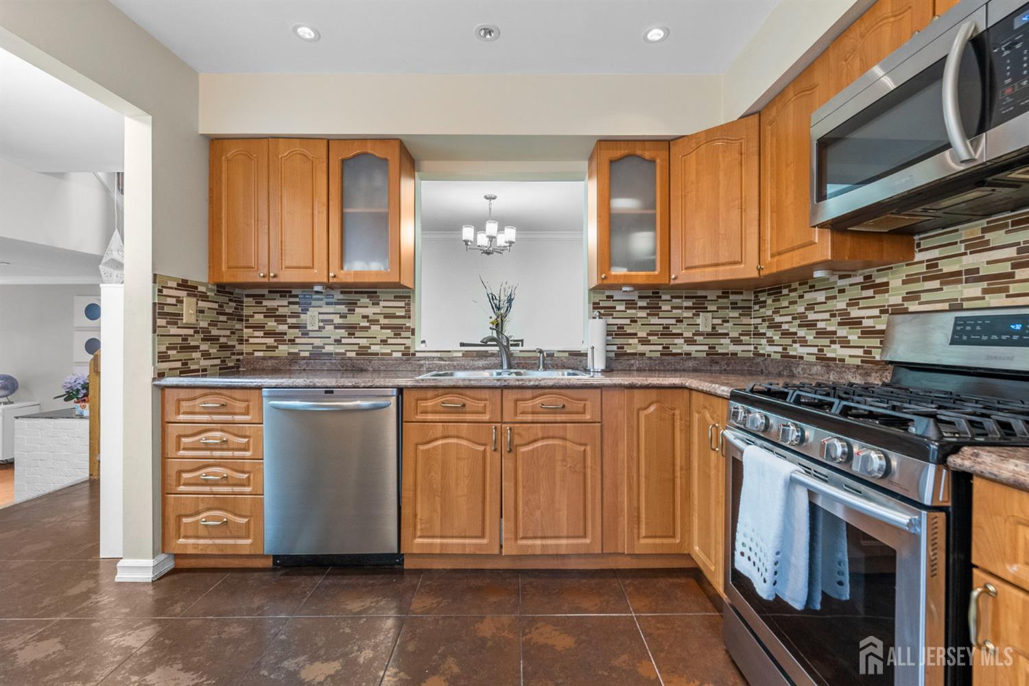 1058 Schmidt Lane, North Brunswick, New Jersey image 8