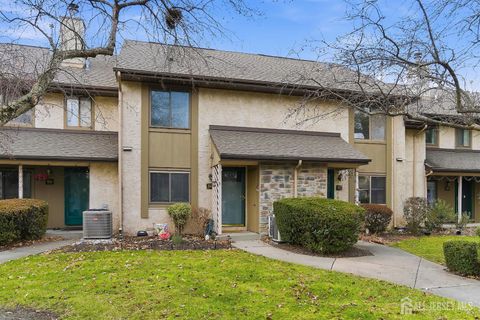 Condo For Sale - 60 Hampshire Drive<br/> Plainsboro, NJ 08536