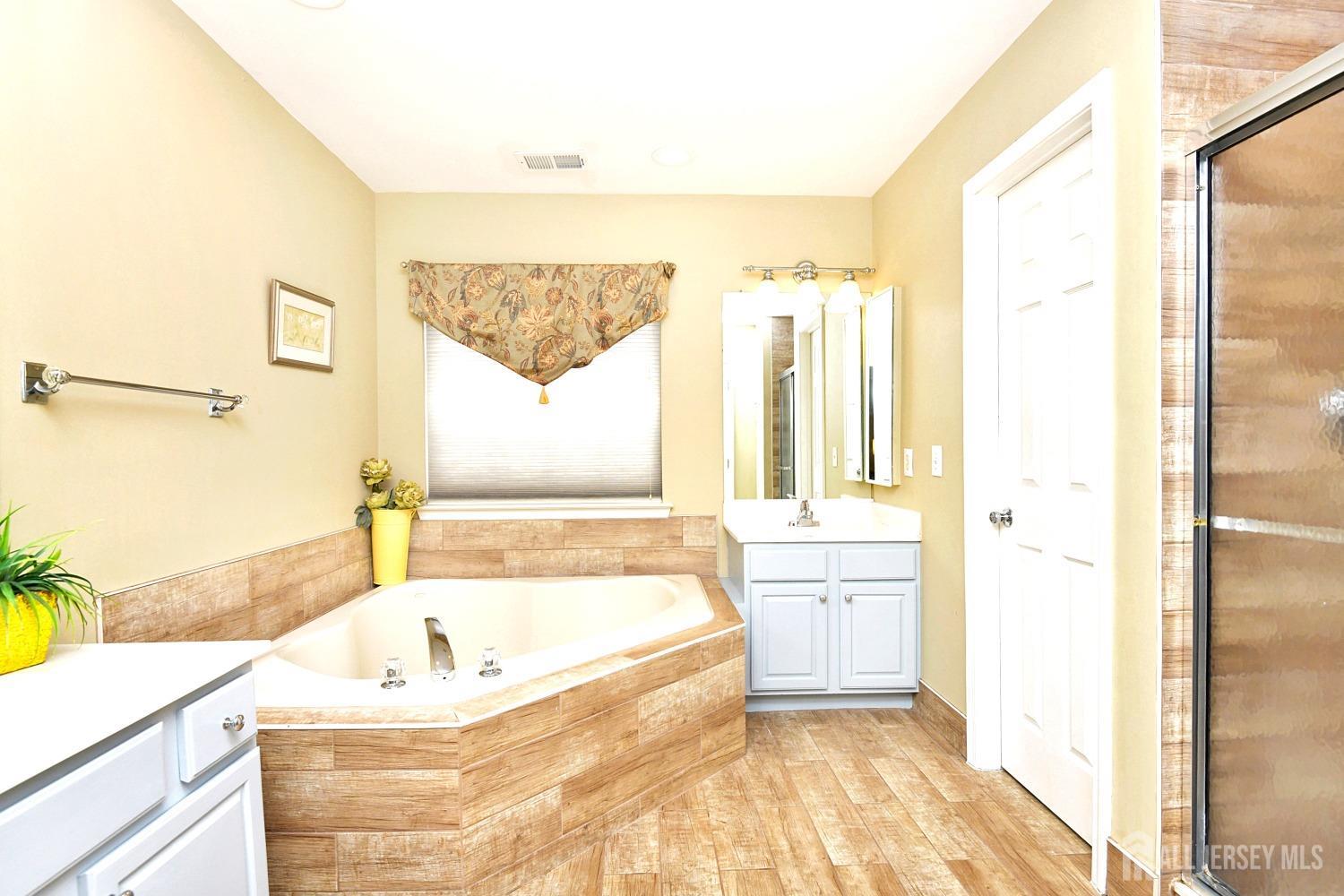 13 Hawthorn Drive, Plainsboro, New Jersey image 22