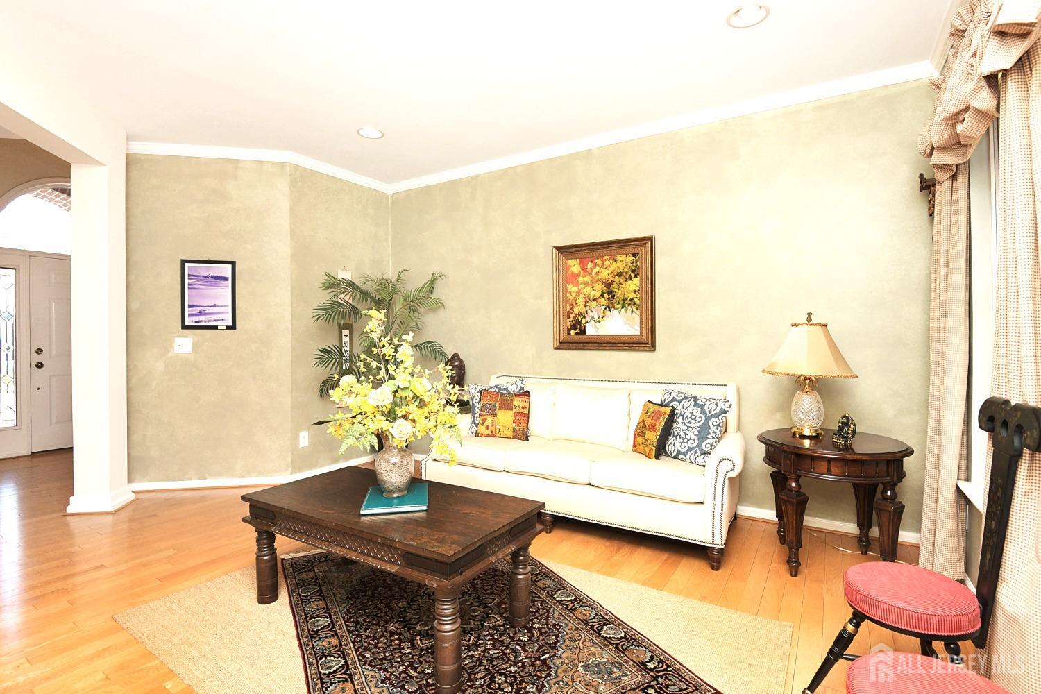 13 Hawthorn Drive, Plainsboro, New Jersey image 6