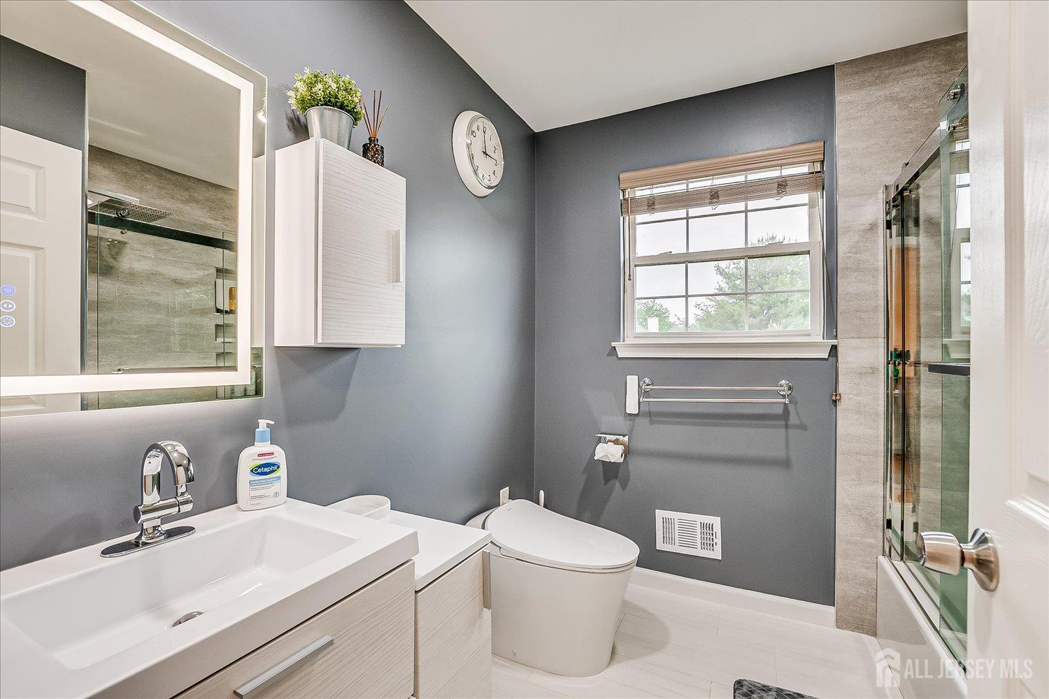 55 Devon Drive, East Brunswick, New Jersey image 33