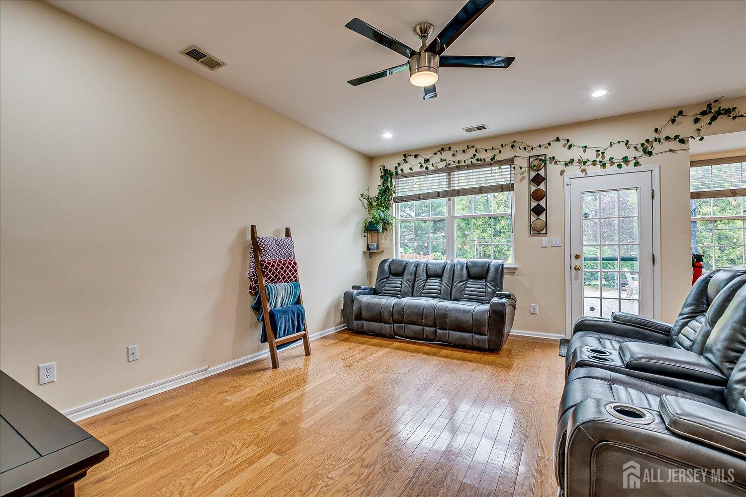 55 Devon Drive, East Brunswick, New Jersey image 17