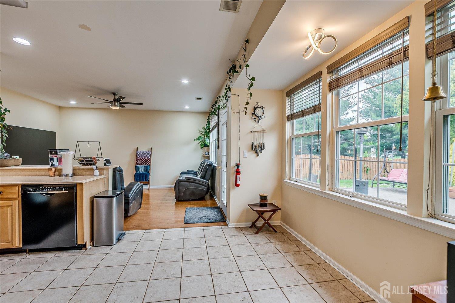 55 Devon Drive, East Brunswick, New Jersey image 12