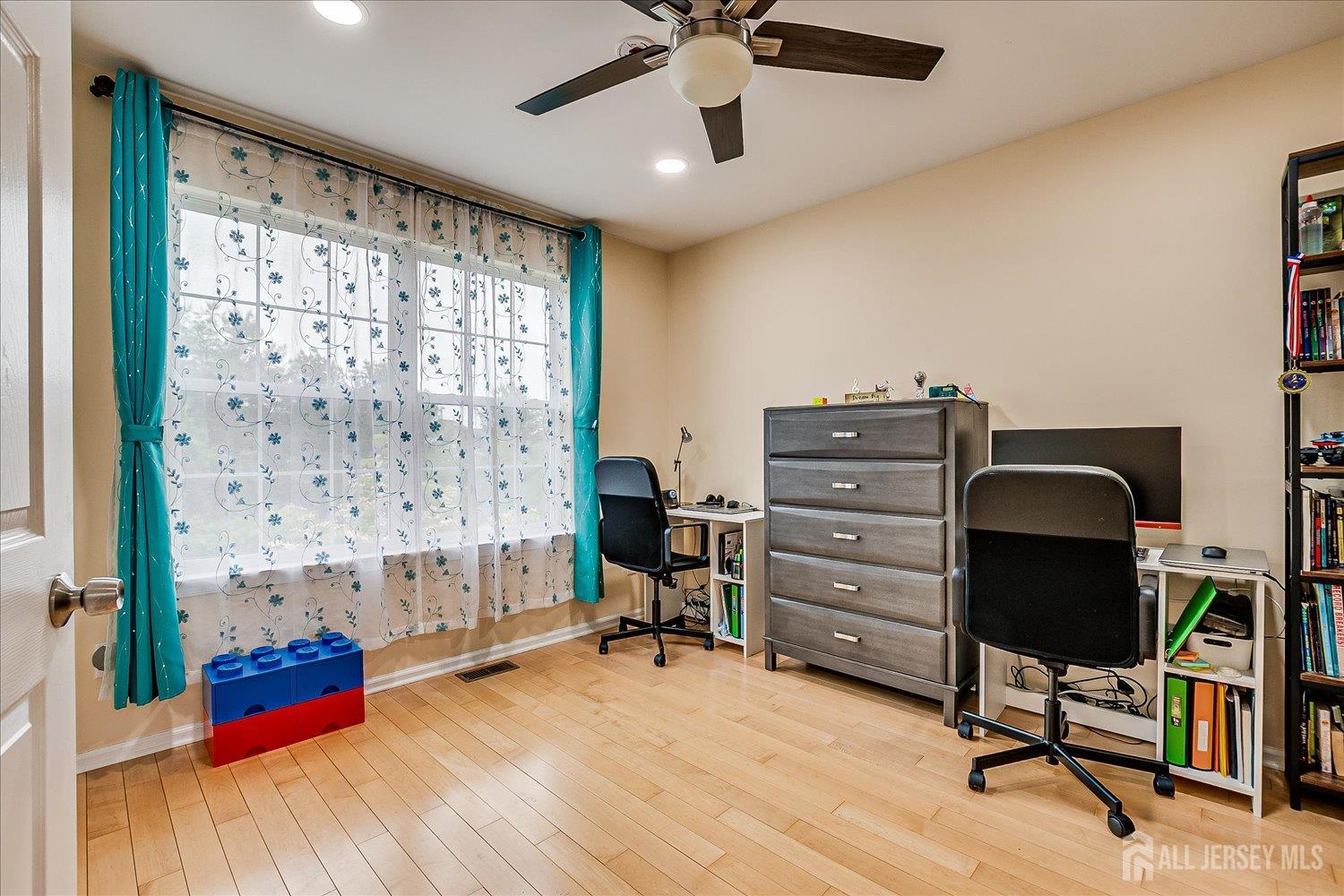 55 Devon Drive, East Brunswick, New Jersey image 31