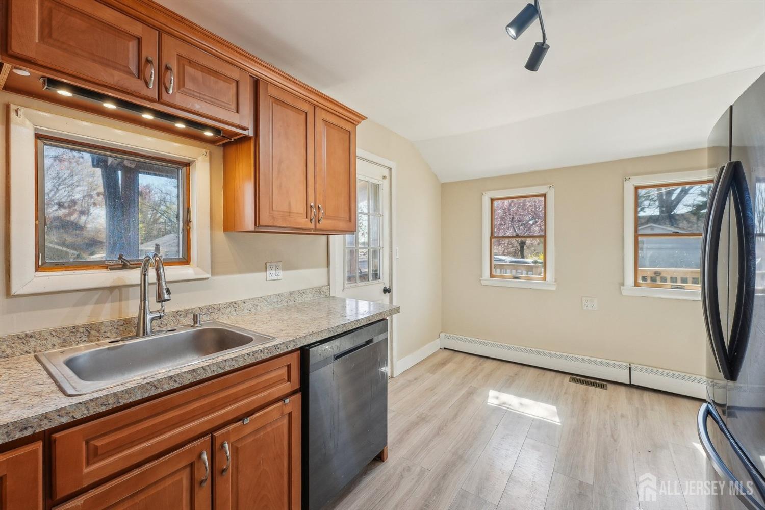 114 Pine Island Terrace, Old Bridge, New Jersey image 6