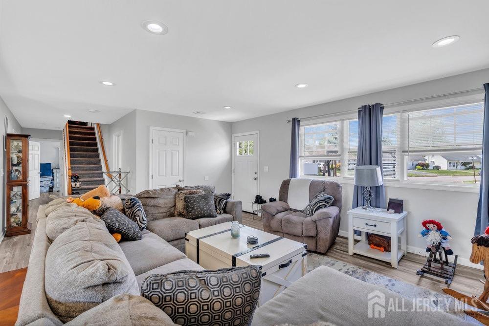 33 Altamont Road, Edison, New Jersey image 12