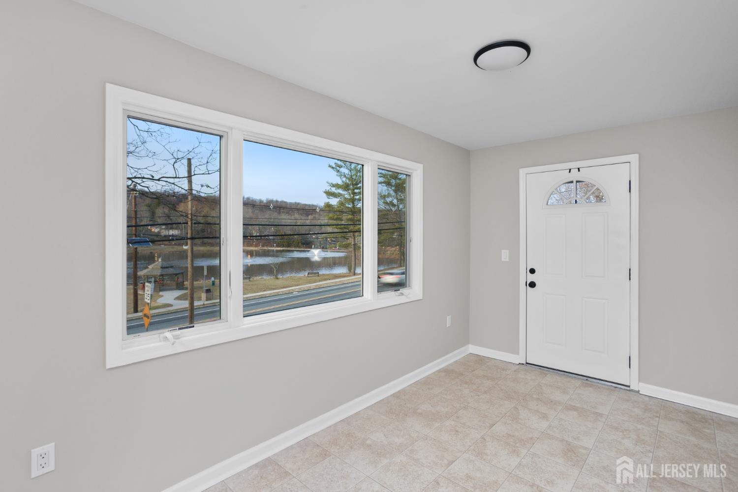 83 Mountain Boulevard