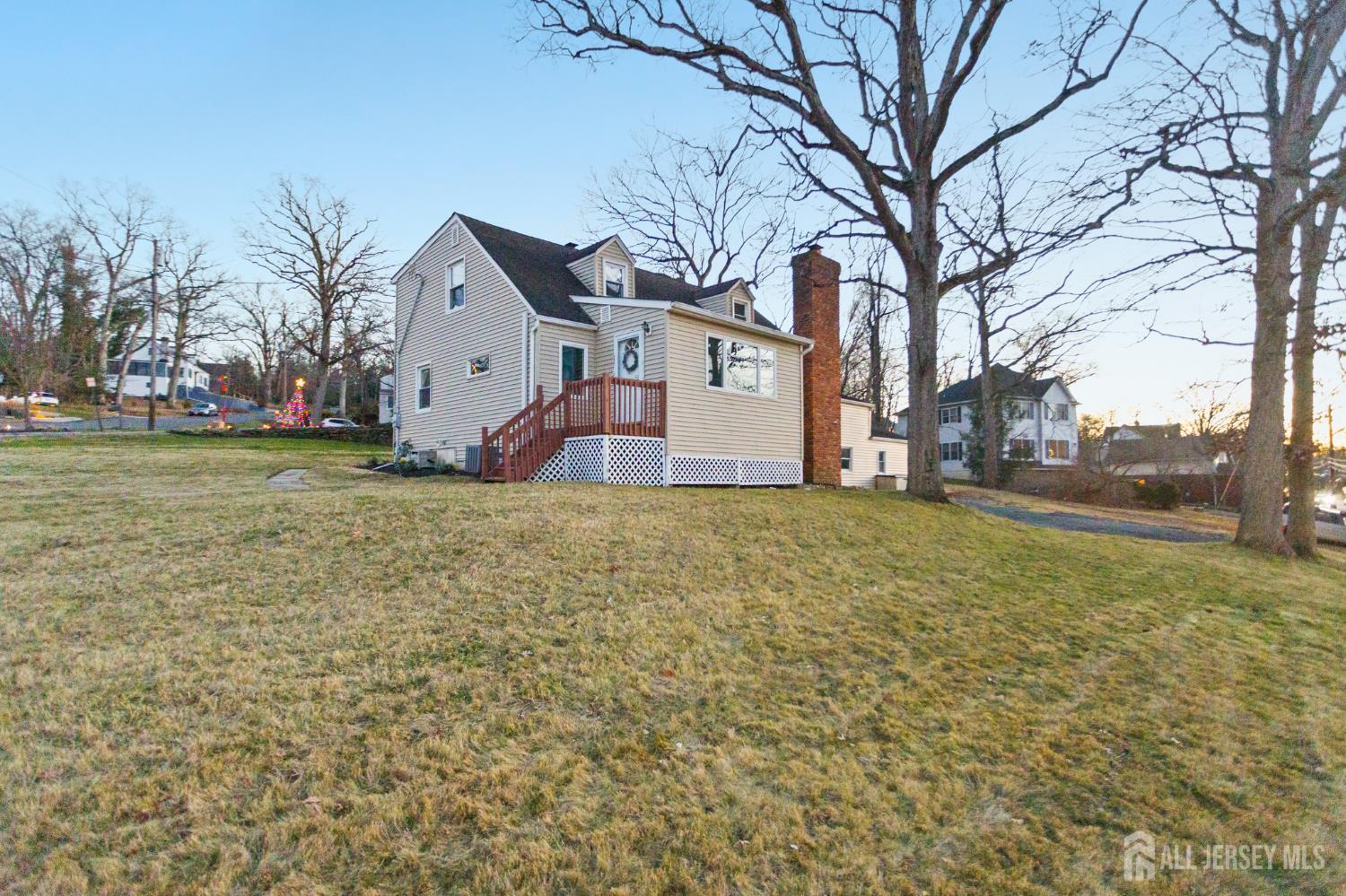 83 Mountain Boulevard