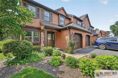 Condo For Sale - 18 Estate Road<br/> Somerset County, Hillsborough, NJ 08844