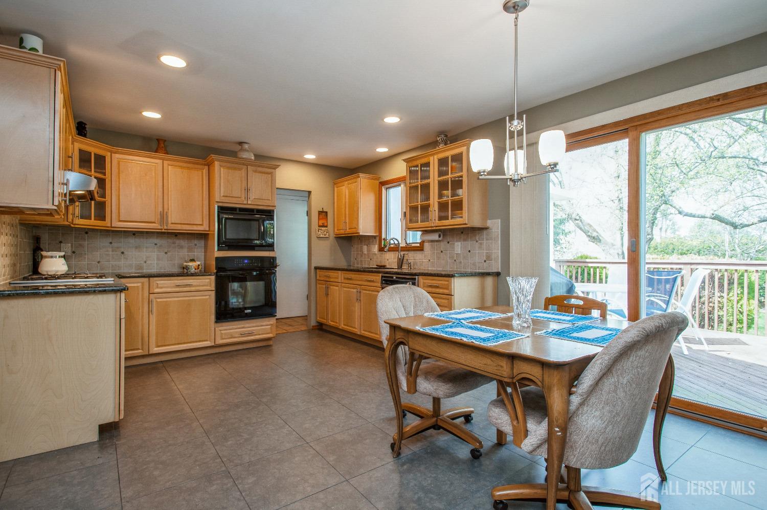 5 Academic Road, East Brunswick, New Jersey image 9