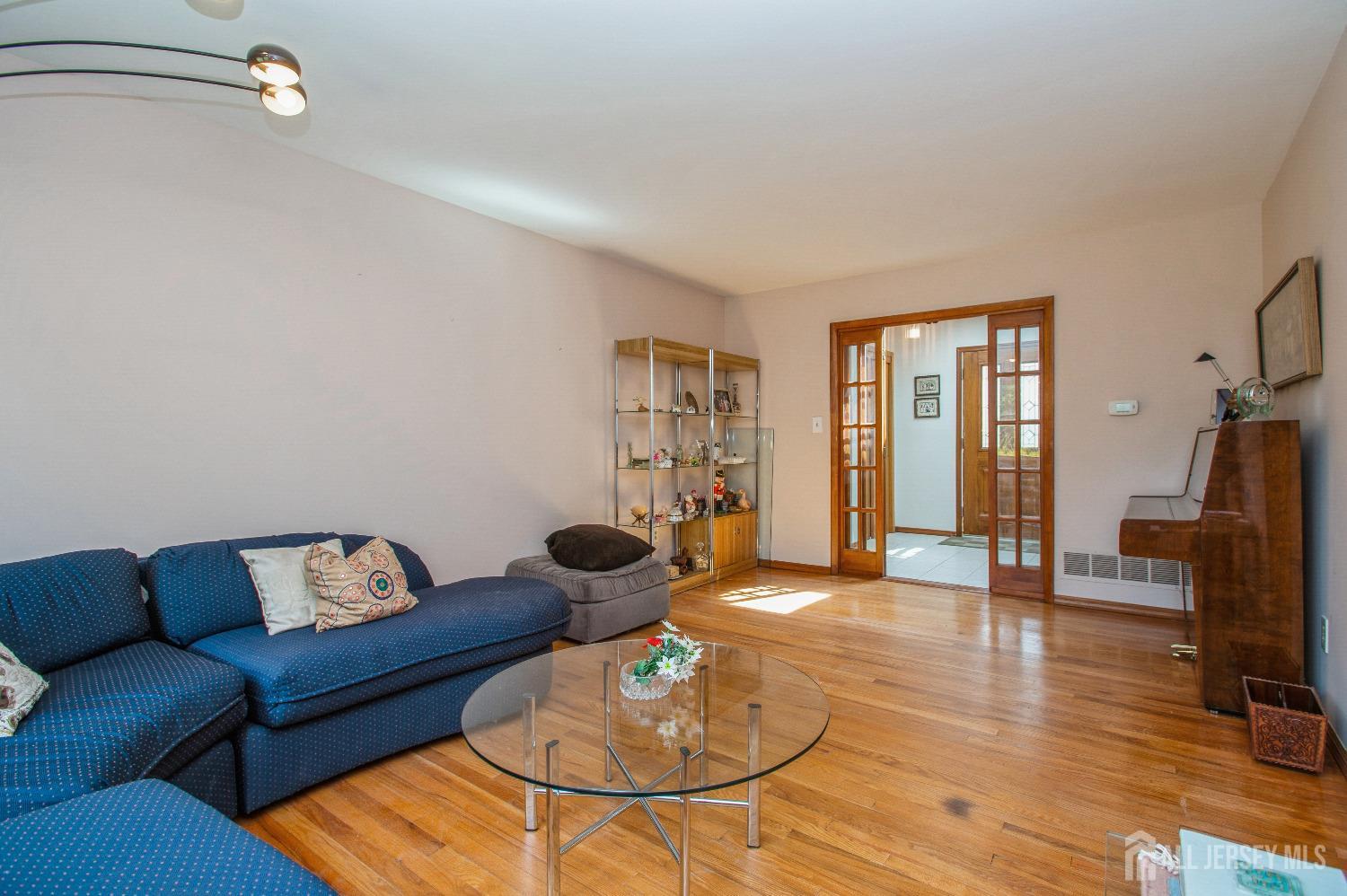 5 Academic Road, East Brunswick, New Jersey image 15