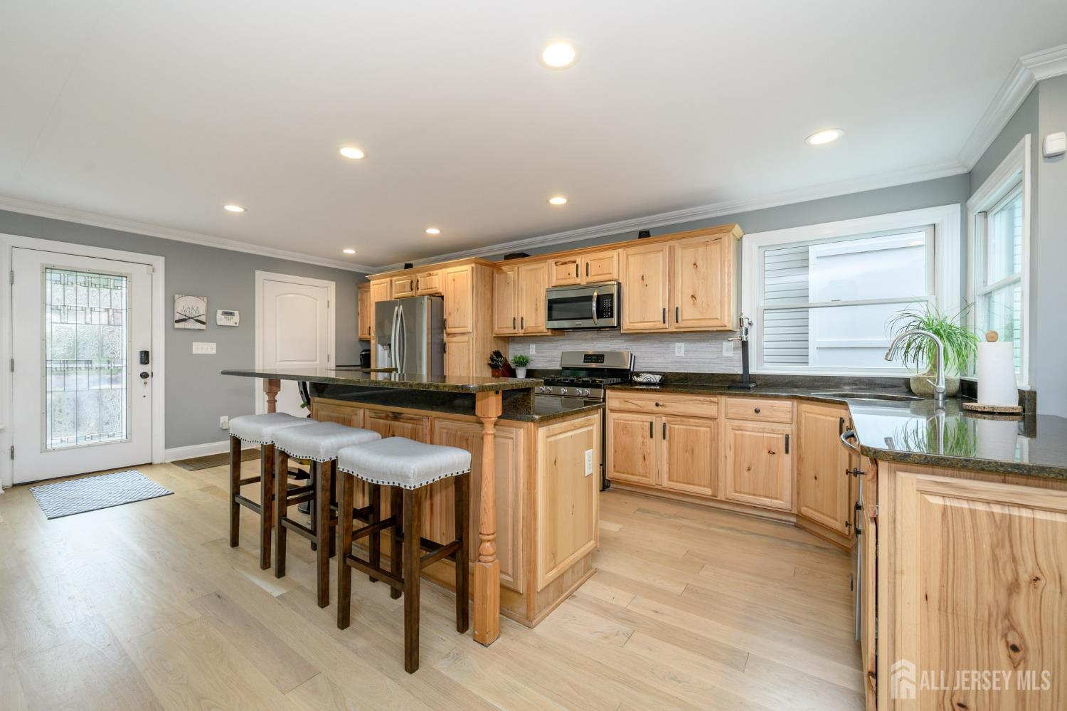 307 Squaw Trail, Hopatcong, New Jersey image 4