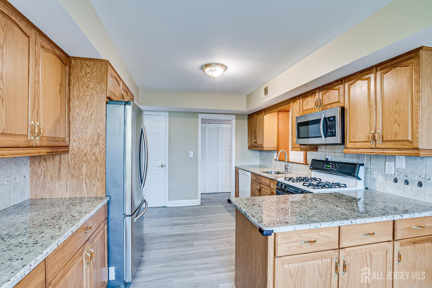 86 Bunker Hill Road, Lawrence, New Jersey image 18
