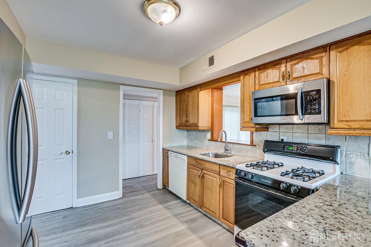 86 Bunker Hill Road, Lawrence, New Jersey image 19