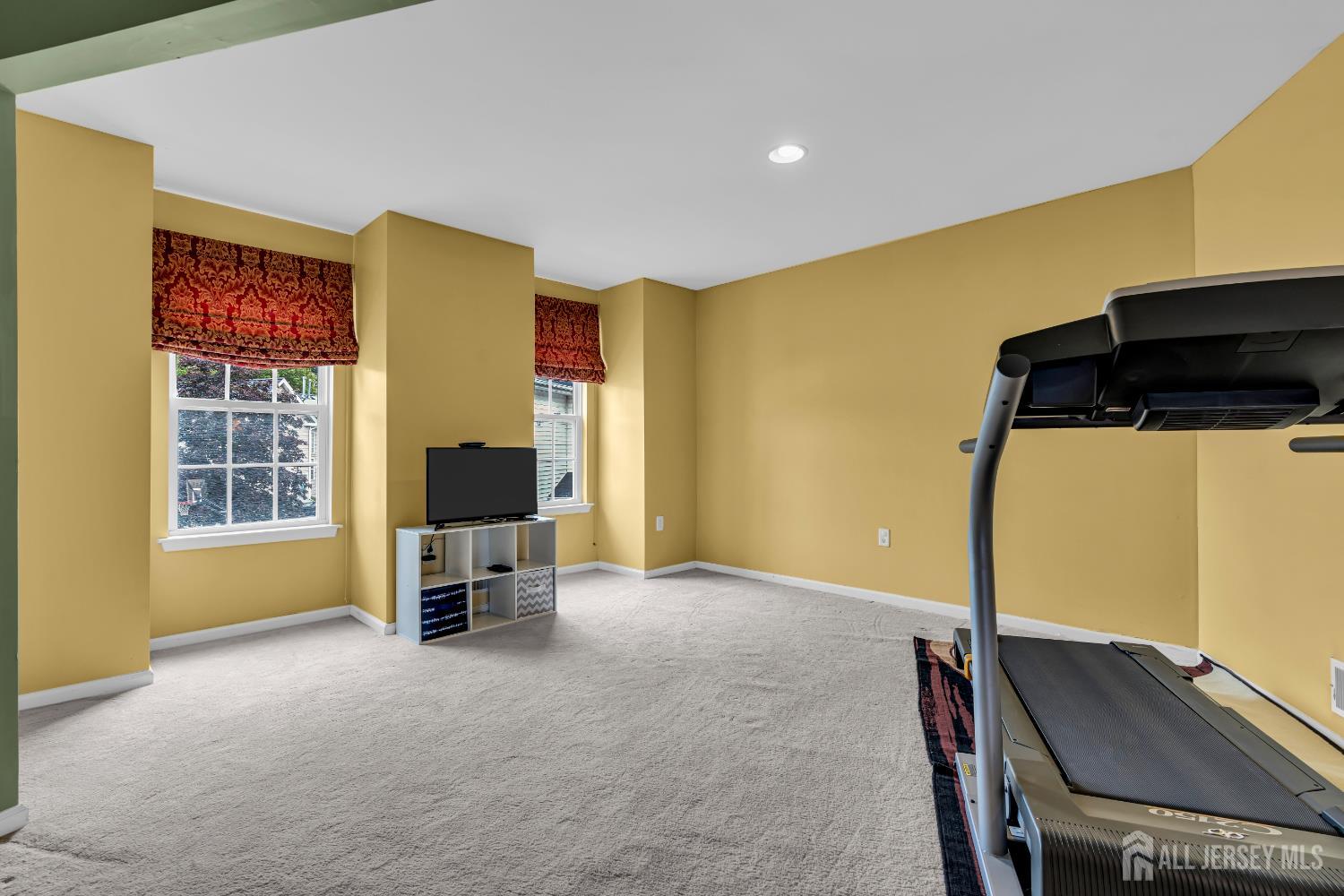 1 Westlake Court, Morganville, New Jersey image 31