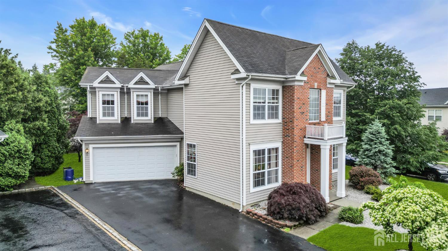 1 Westlake Court, Morganville, New Jersey image 4