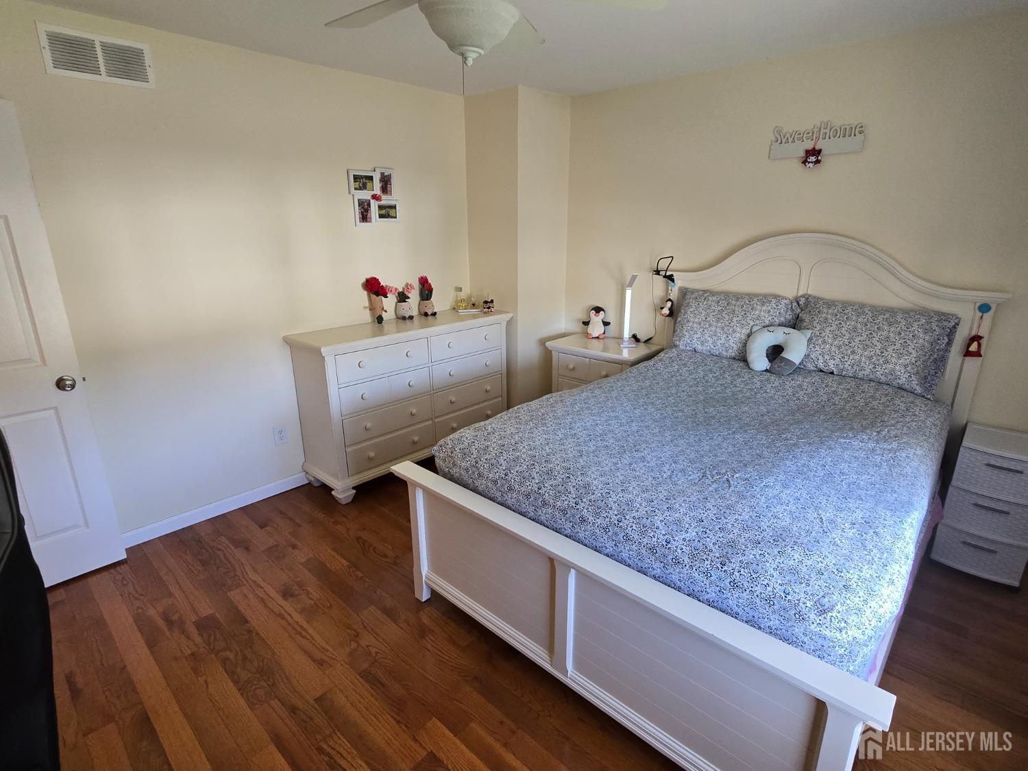 50 Pheasant Run, Edison, New Jersey image 42