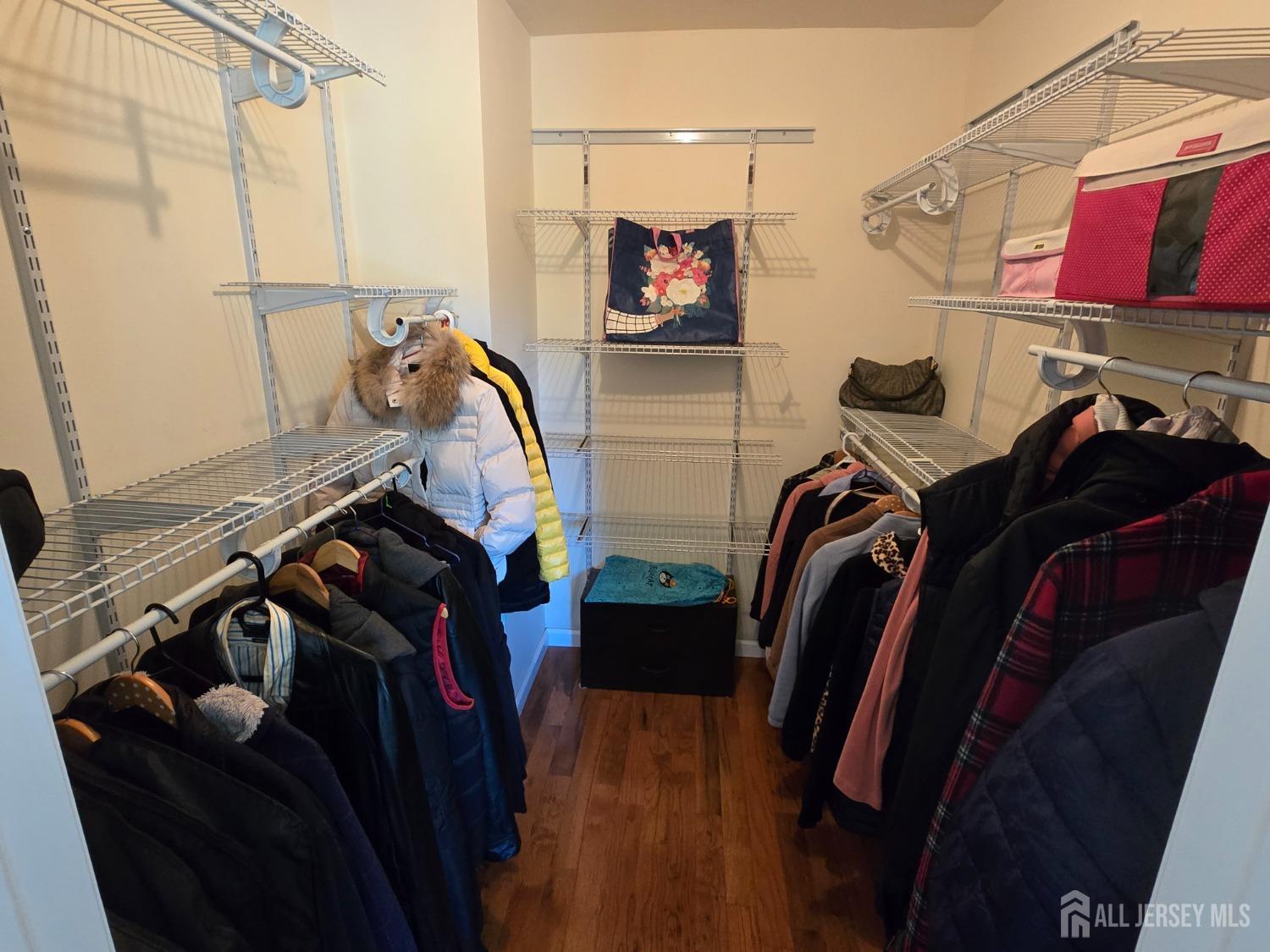 50 Pheasant Run, Edison, New Jersey image 33