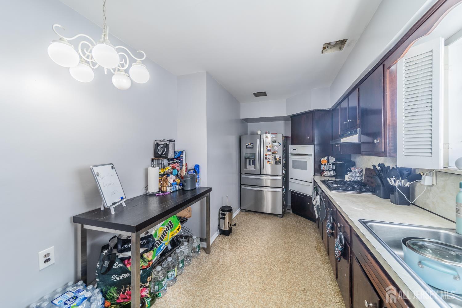 292 Morton Avenue, Rahway, New Jersey image 11