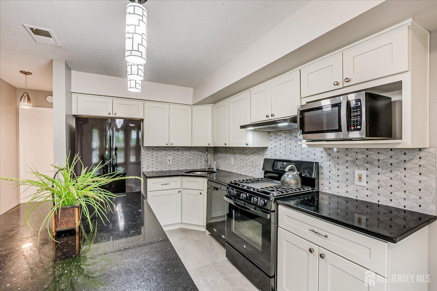 74 Orion Road, Piscataway, New Jersey image 16