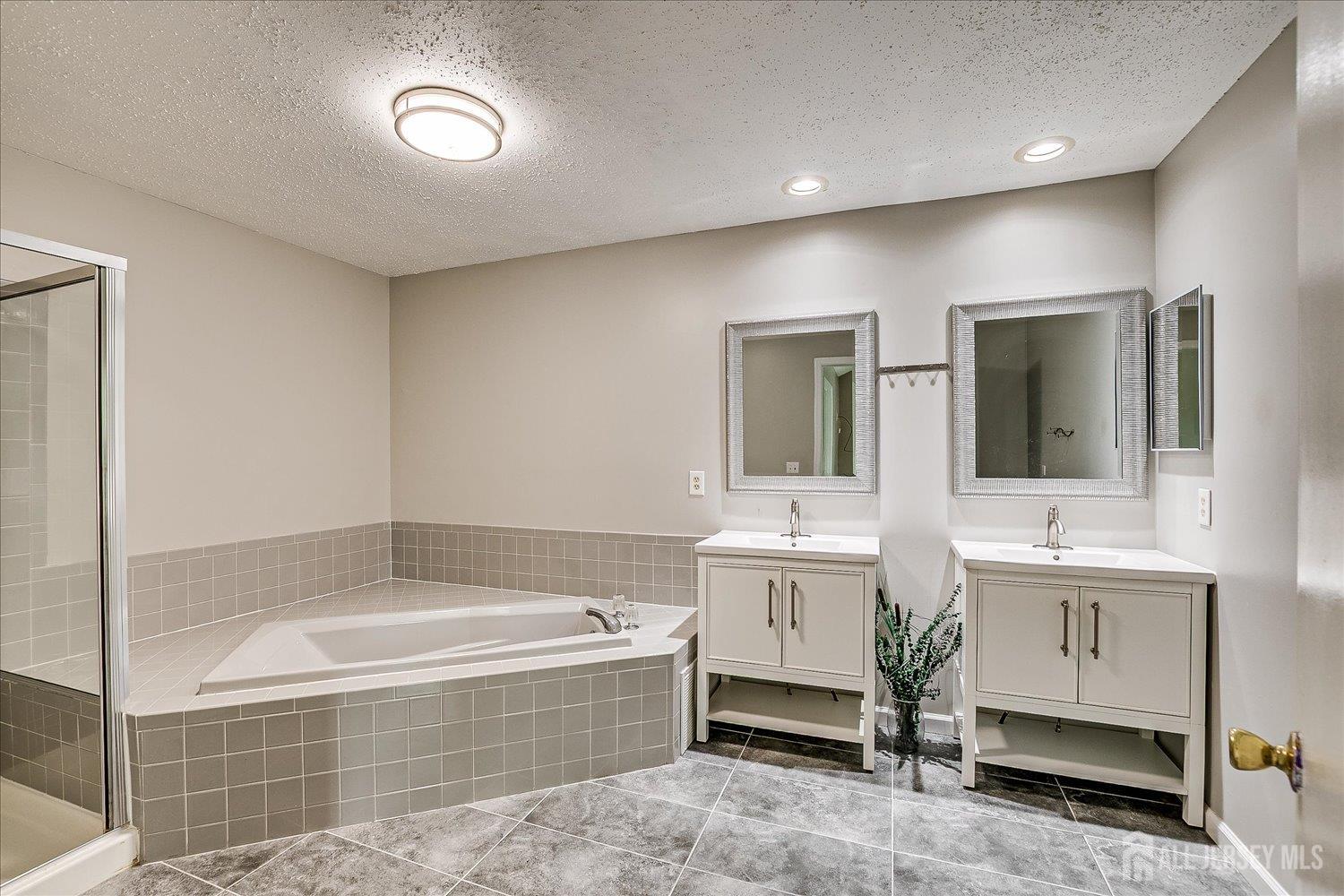74 Orion Road, Piscataway, New Jersey image 27