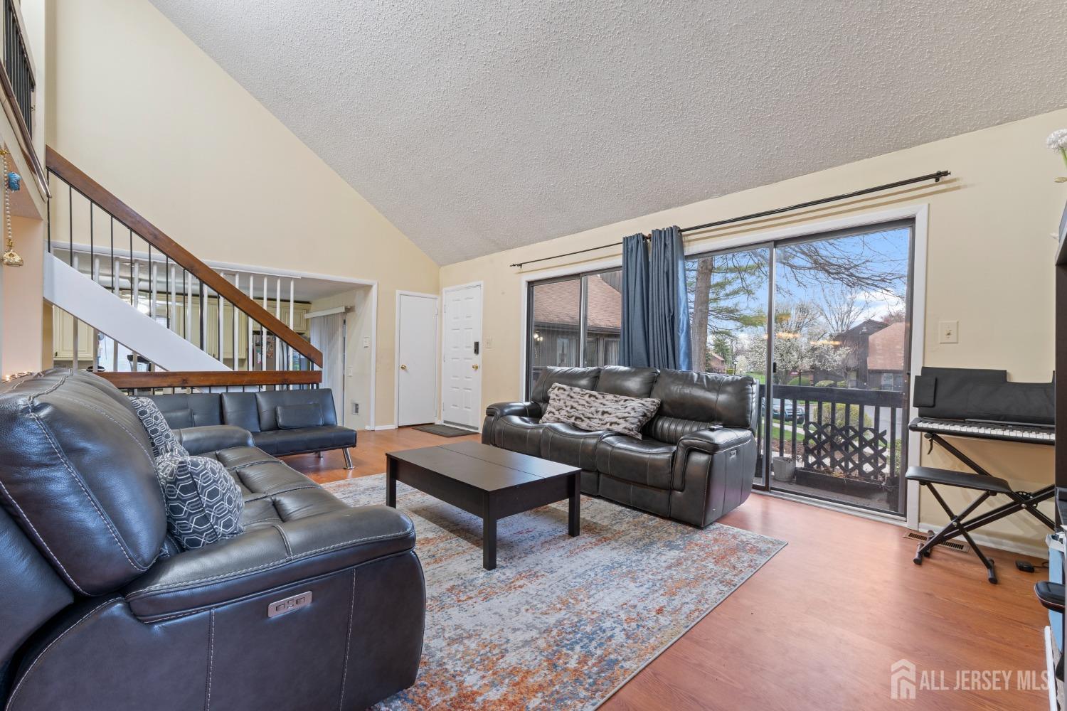 520 Westgate Drive, Edison, New Jersey image 9
