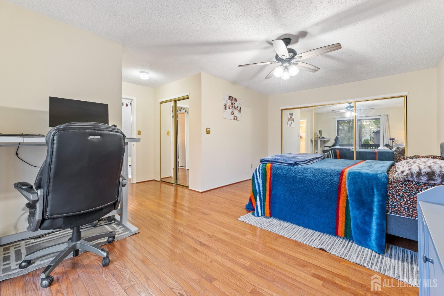 520 Westgate Drive, Edison, New Jersey image 37