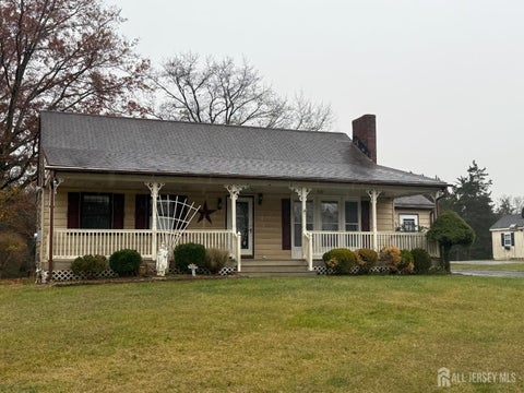 Homes For Rent - 80 Gates Road<br/> Franklin, NJ 08873